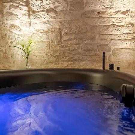 B&B La Mandorla Luxury Trullo 알베르벨로