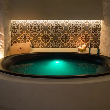 La Mandorla Luxury Trullo 4* Alberobello