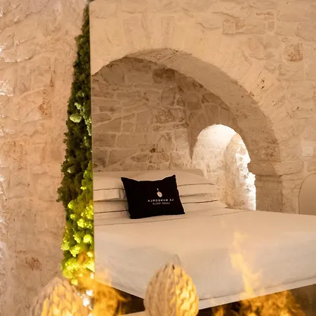 La Mandorla Luxury Trullo Bed & Breakfast 4*