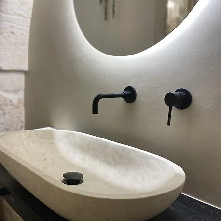 La Mandorla Luxury Trullo ベッド・アンド・ブレックファスト アルベロベッロ